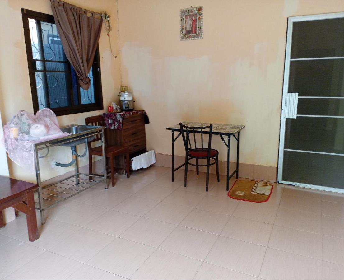 Np Guesthouse Trat Exterior foto